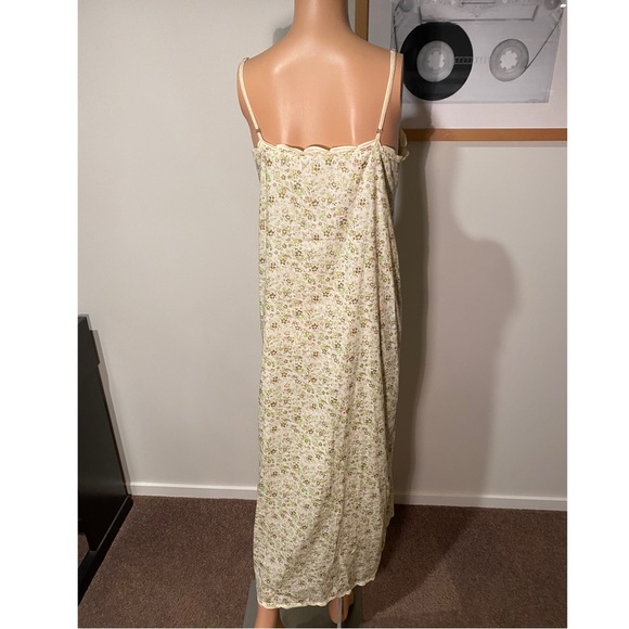 Binny paisley yellow lace maxi dress size 10 - Picture 3 of 8